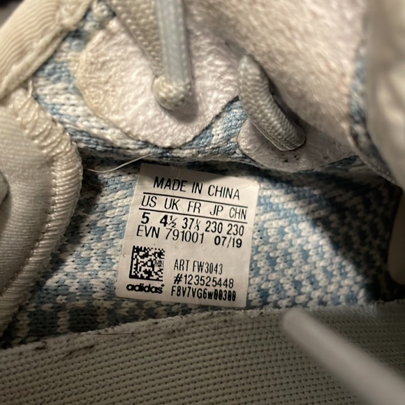 Yeezy Boost 350 V2 ‘Cloud White Non-Reflective’ - Picture 6 of 6